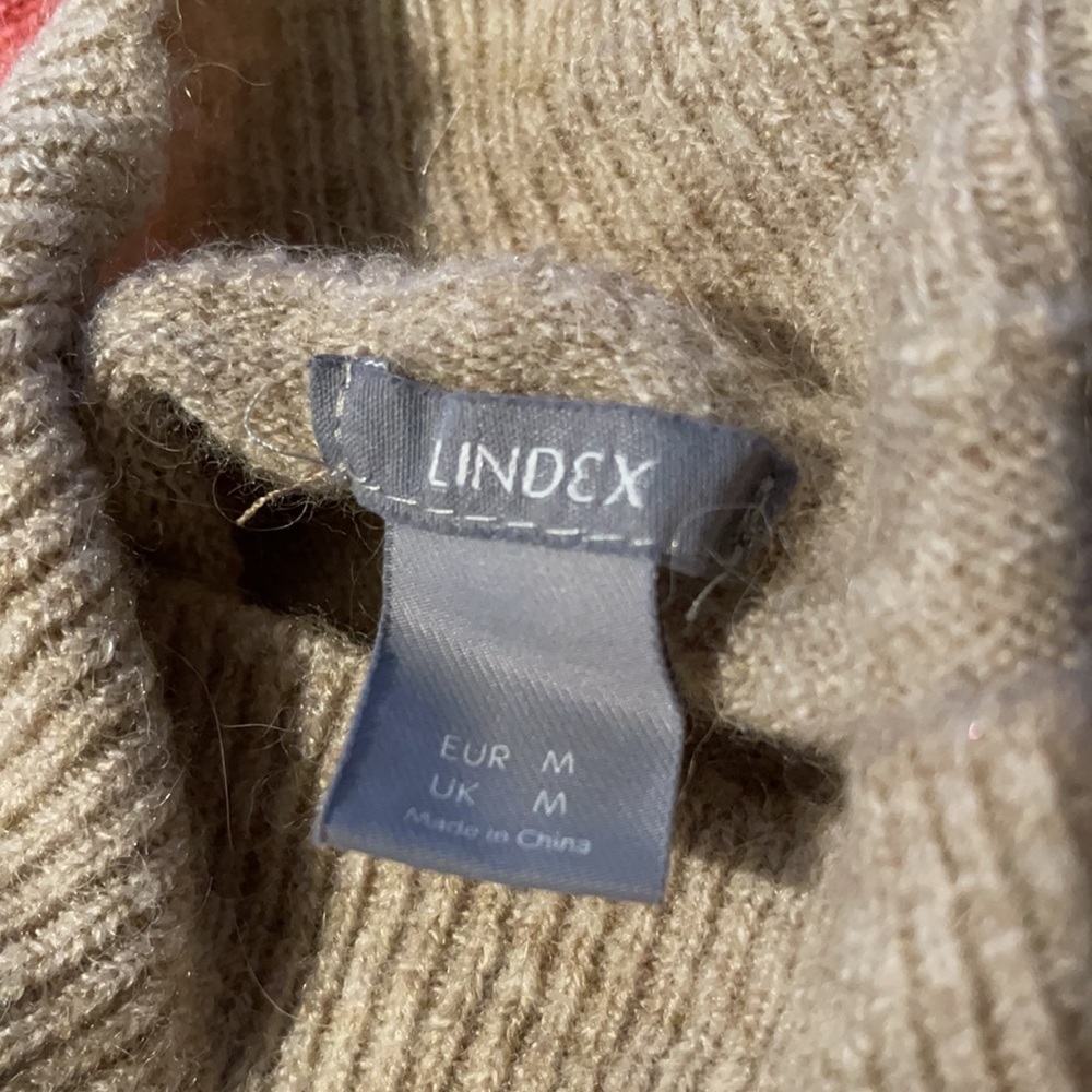 European sweater - Picture 3 of 3